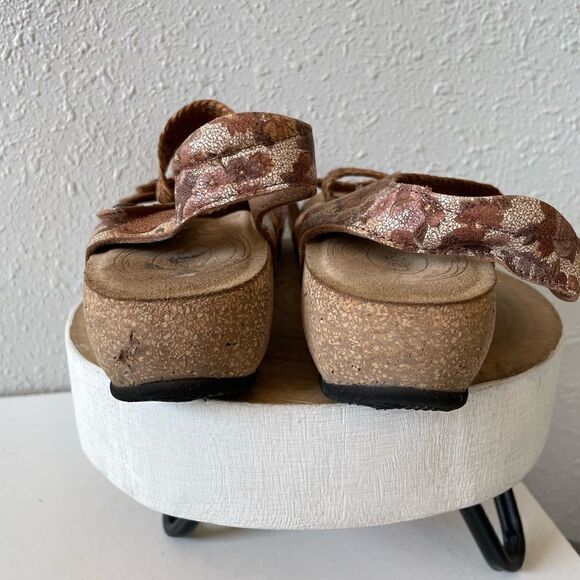 Born Leather Sandals Size 6-6.5 EUC - Picture 7 of 8